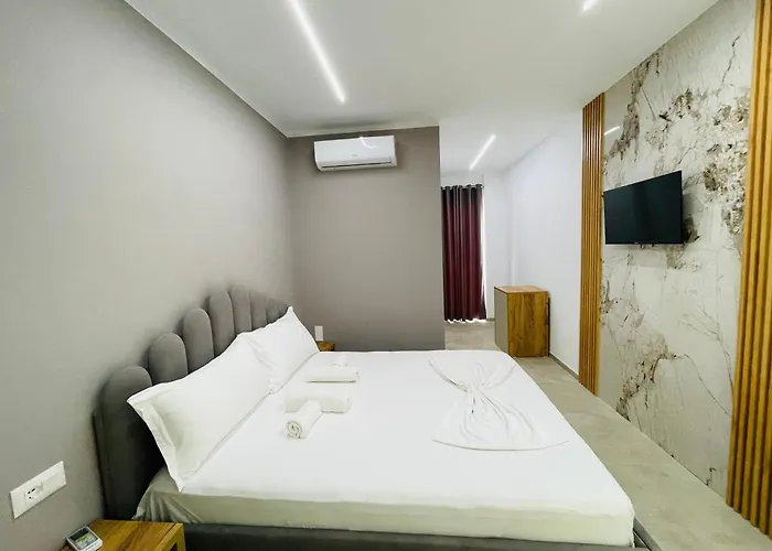 Imperial 4*